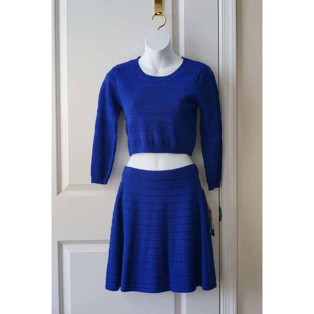 ✨ Host Pick✨NWT Two-Piece Skirt Set (Size/S)